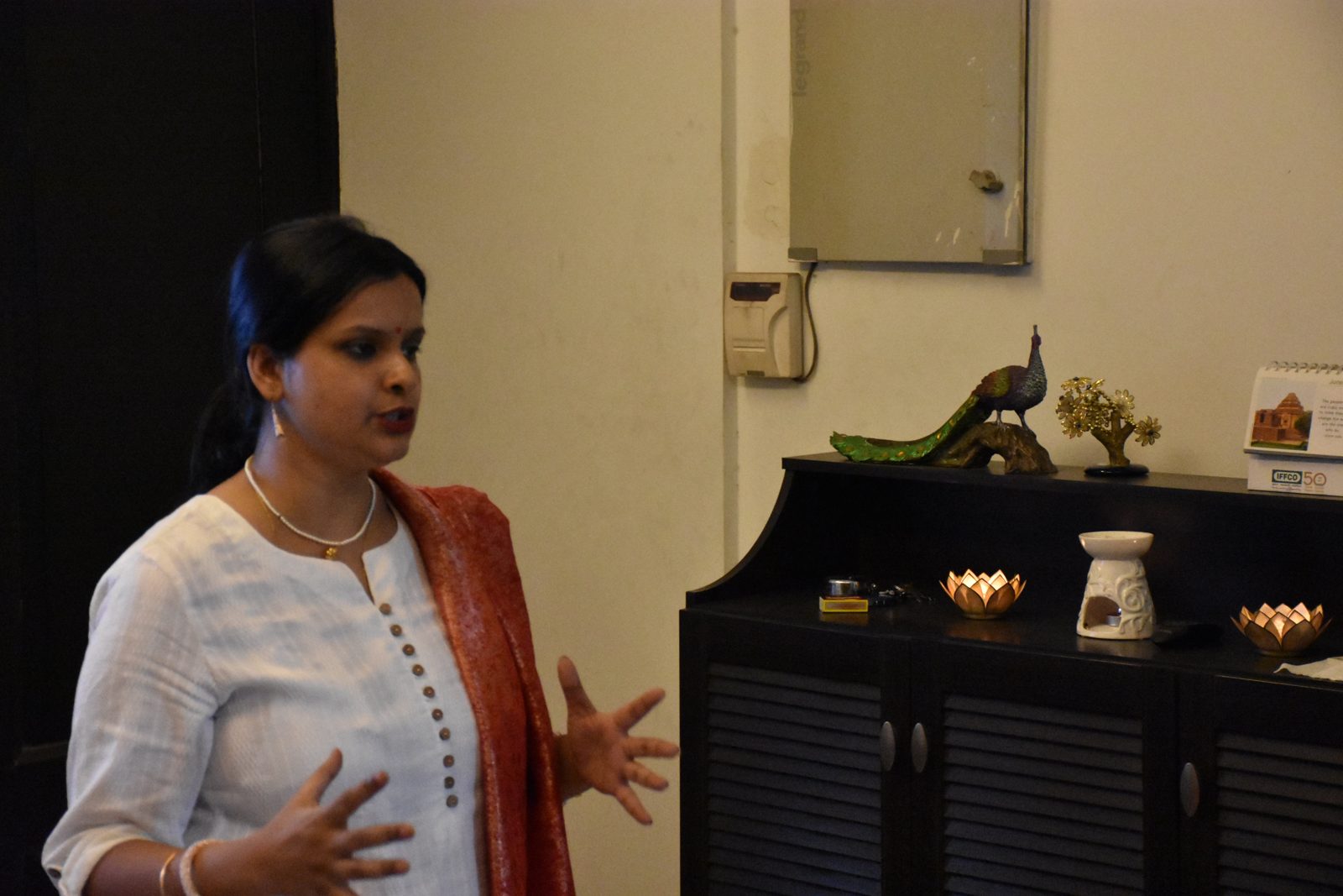 Rakhee Paul Basu leading a session at the centre
